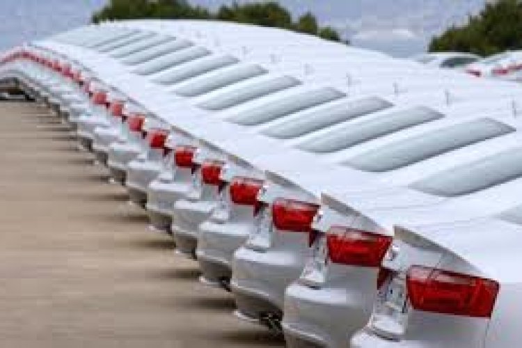 دستور رئیس جمهور  برای ترخیص خودروهای وارداتی