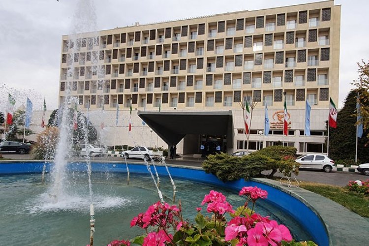 آیا رزرو هتل هما 1 مشهد با قیمتی ارزان امکان پذیر است