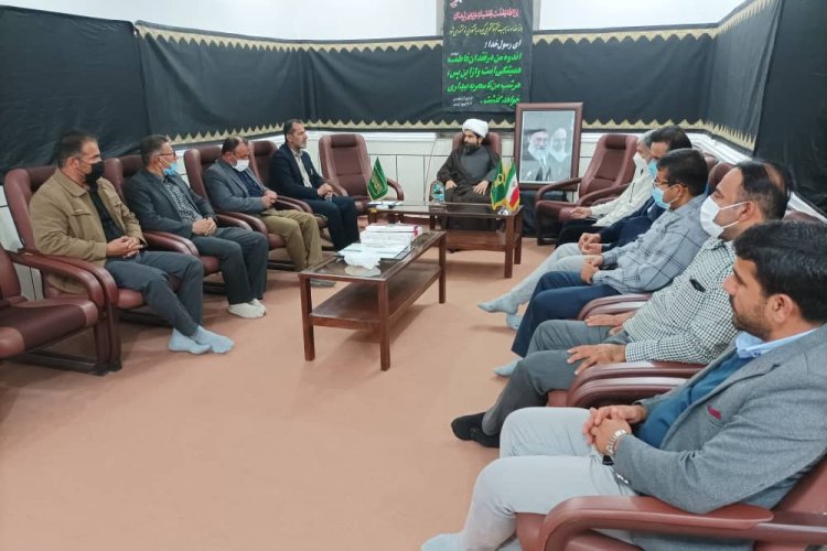 دیدار جمعی از خادمیاران رضوی با امام جمعه شهر مُهر