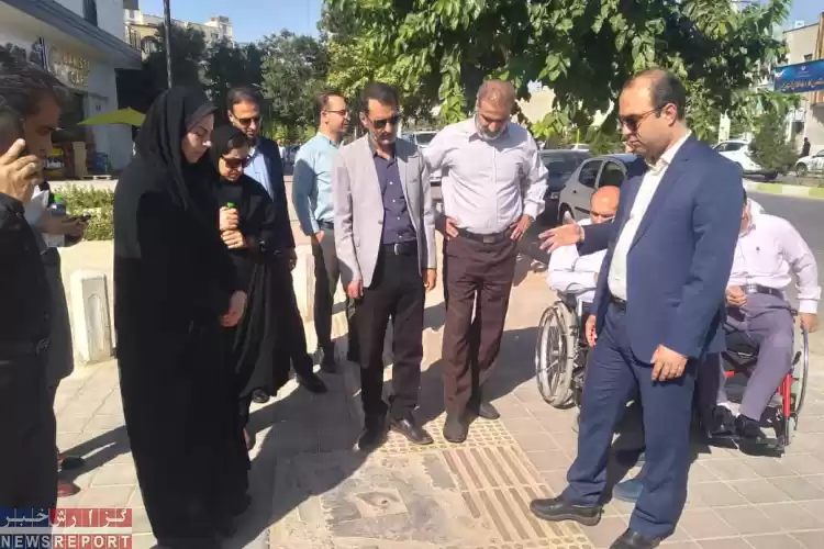 بازدید معاون فرماندار، مدیر بهزیستی شیراز و شهردار منطقه چهار از خیابان‌های مناسب سازی شده شهرداری منطقه چهار و اداره کار